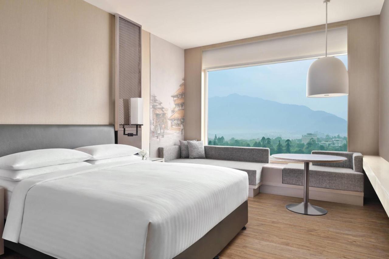 Kathmandu Marriott Hotel Экстерьер фото