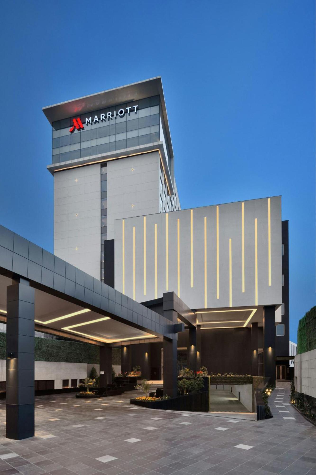 Kathmandu Marriott Hotel Экстерьер фото